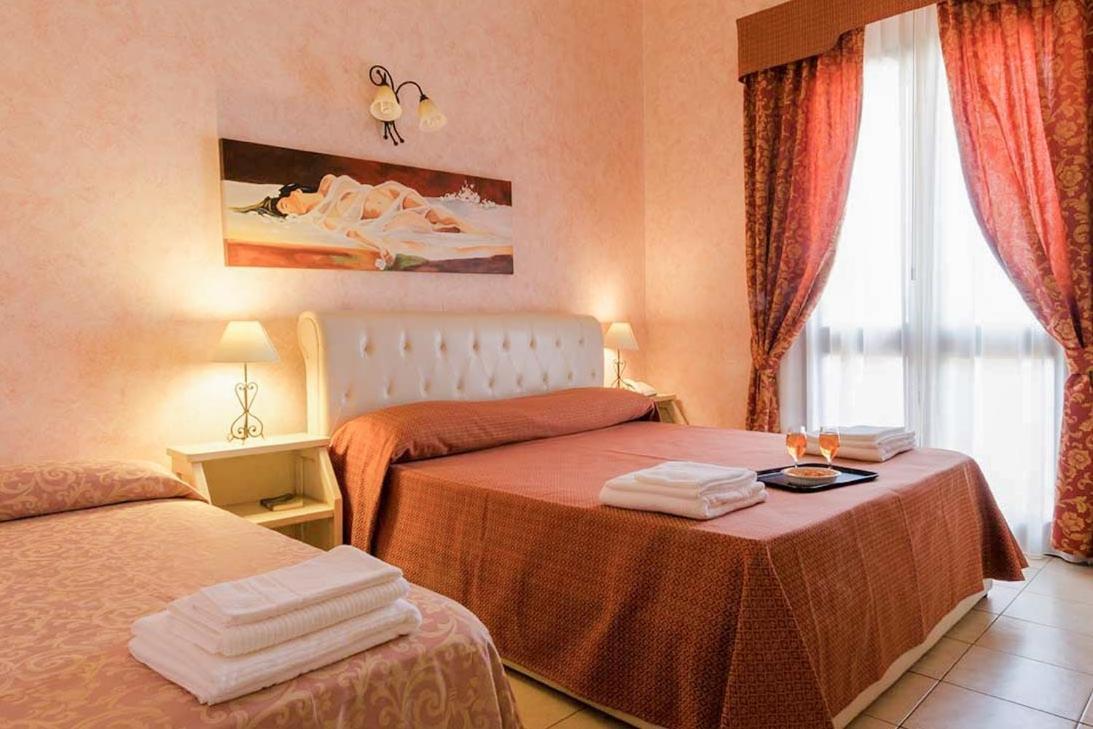 Hotel Salento Gold Beach Marina Di Pescoluse Exteriér fotografie