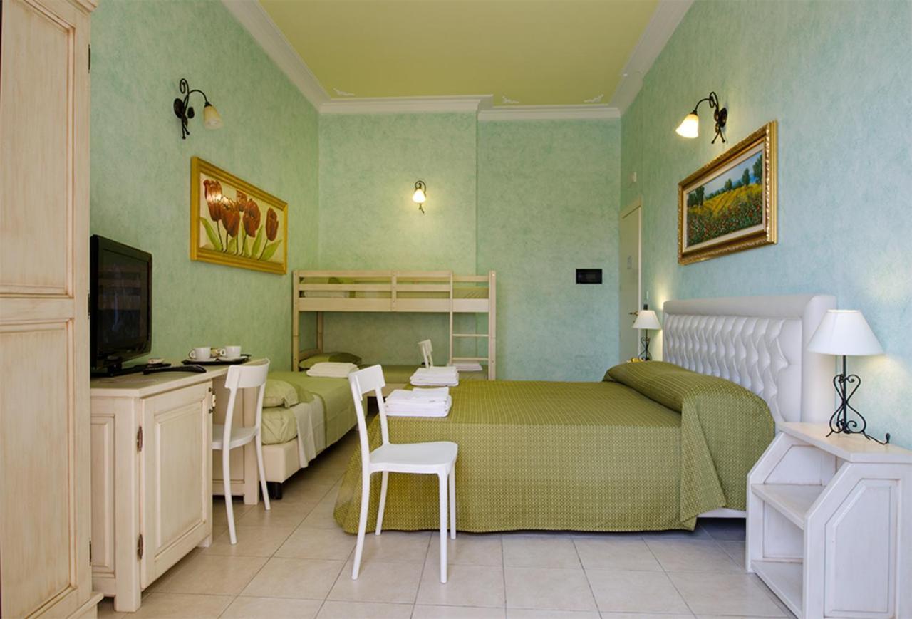 Hotel Salento Gold Beach Marina Di Pescoluse Pokoj fotografie